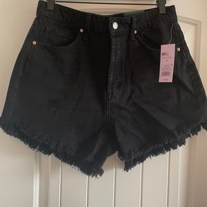 NWT. Target highest ride shorts. Sz 8. Black